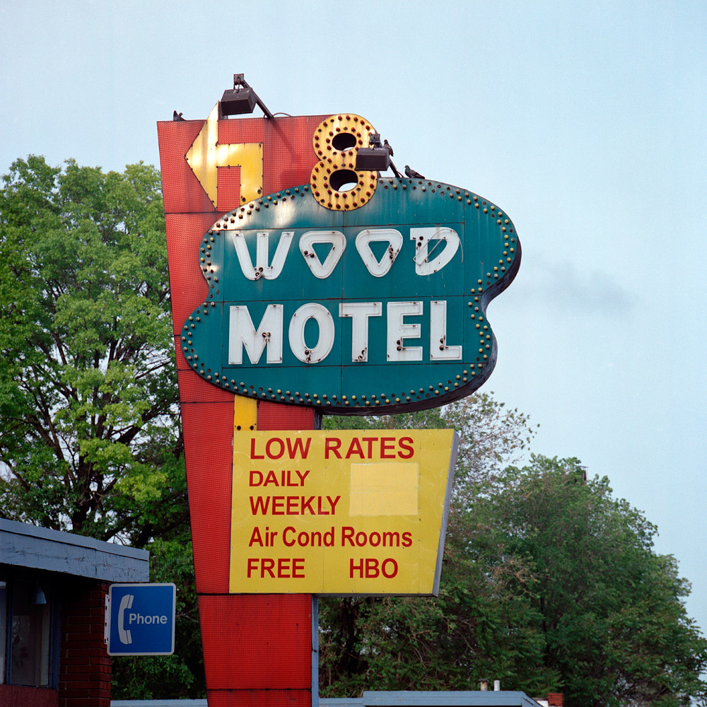 I like old motel and hotel signs - The Motorless City